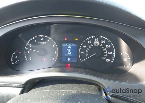 2009 Hyundai Genesis 3.8 z USA, uszkodzony, nr VIN KMHGC46E89U033491